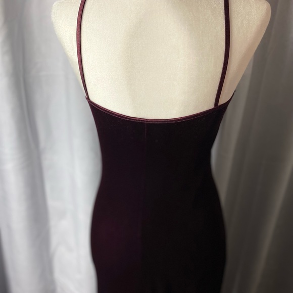 BISOU BISOU velour body con dress. - Picture 7 of 8